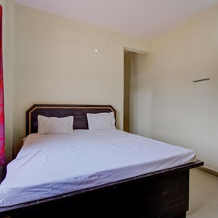 Spot On R D Homestay 1 Dispur Exterior foto